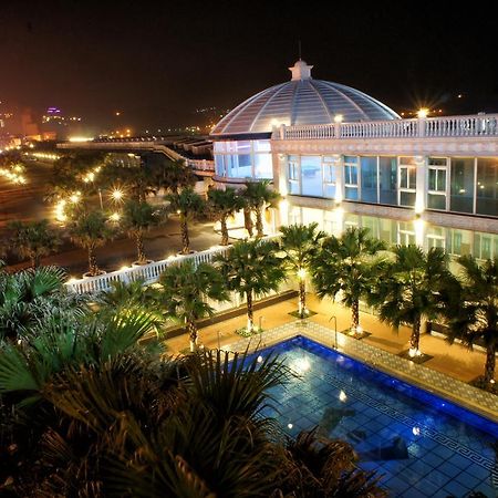 White House Hot Spring Beach Resort Wanli Bagian luar foto